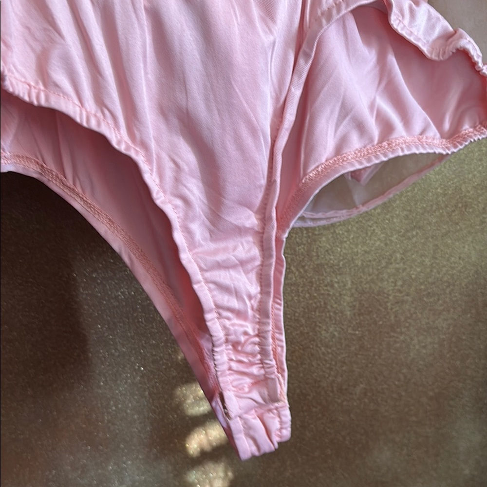 Boo Hoo Pink Ruffled Bodysuit - Picture 5 of 5